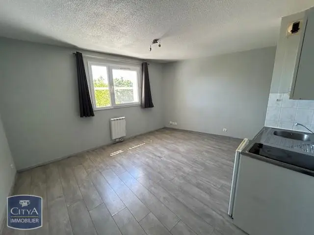 Photo 2 Appartement 1 pièce 23.59m²