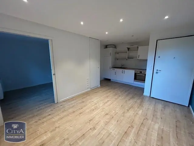 Photo 2 Appartement 1 pièce 30.09m²