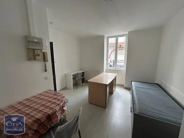 Photo 2 Appartement 1 pièce 20.38m²