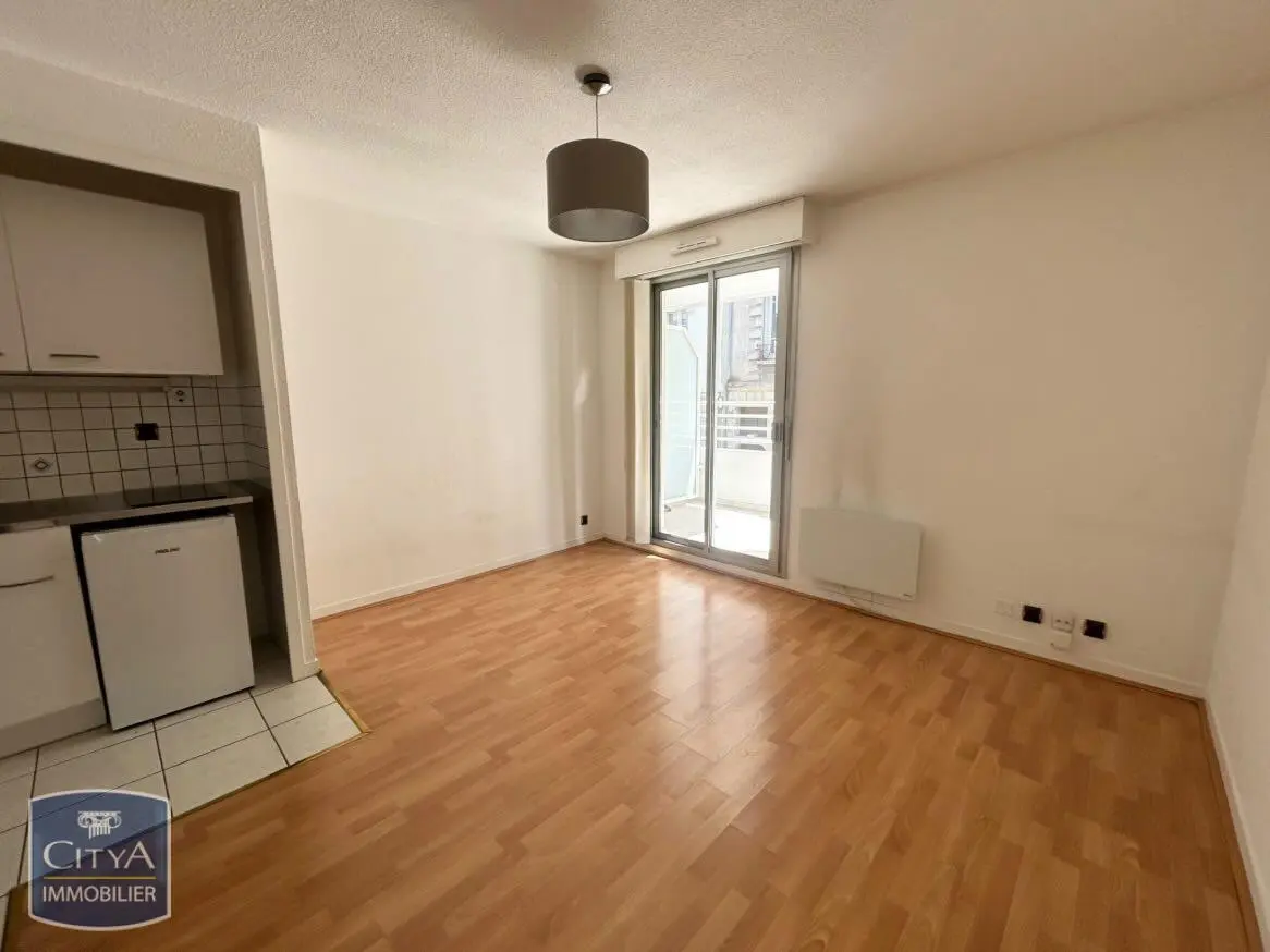 Photo 1 Appartement 1 pièce 22.08m²