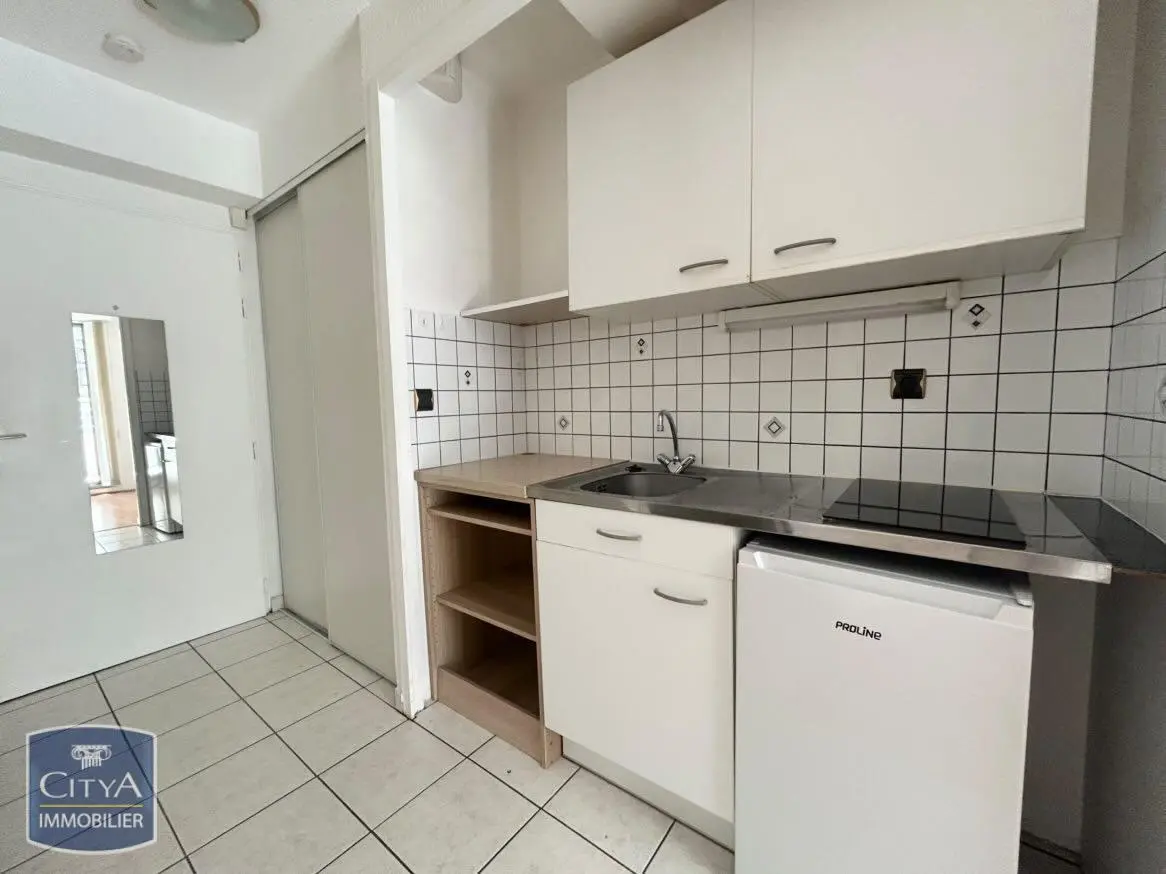 Photo 3 Appartement 1 pièce 22.08m²