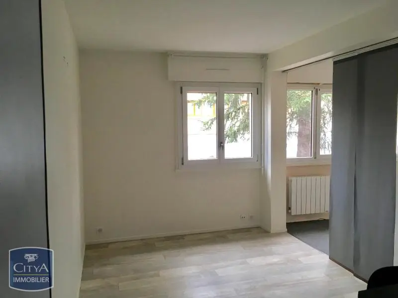 Photo 3 Appartement 1 pièce 34m²