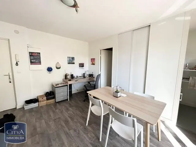 Photo 2 Appartement 1 pièce 22.2m²