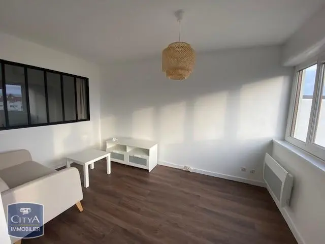 Photo 2 Appartement 1 pièce 34.27m²