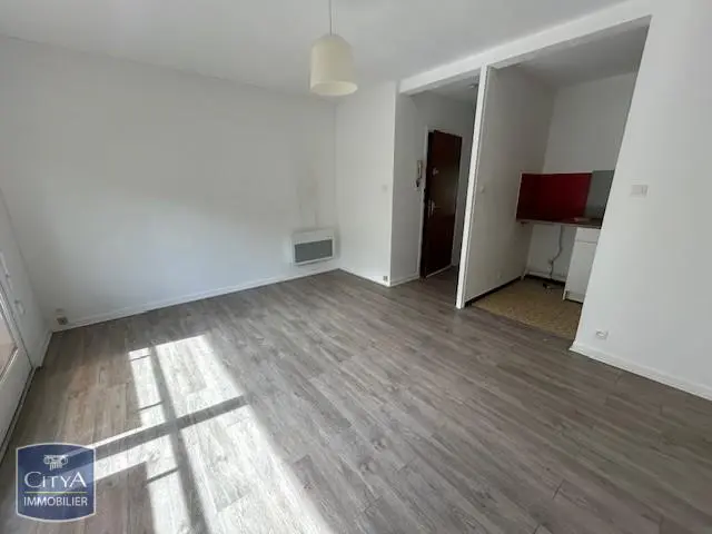 Photo 1 Appartement 1 pièce 27.29m²
