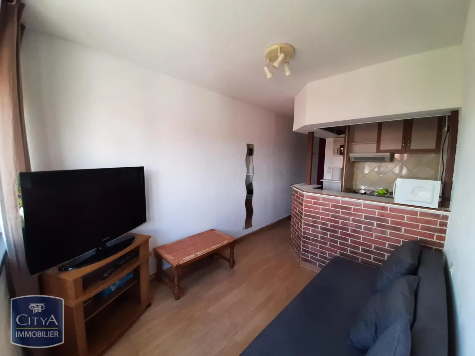 Photo 1 Appartement 1 pièce 17m²