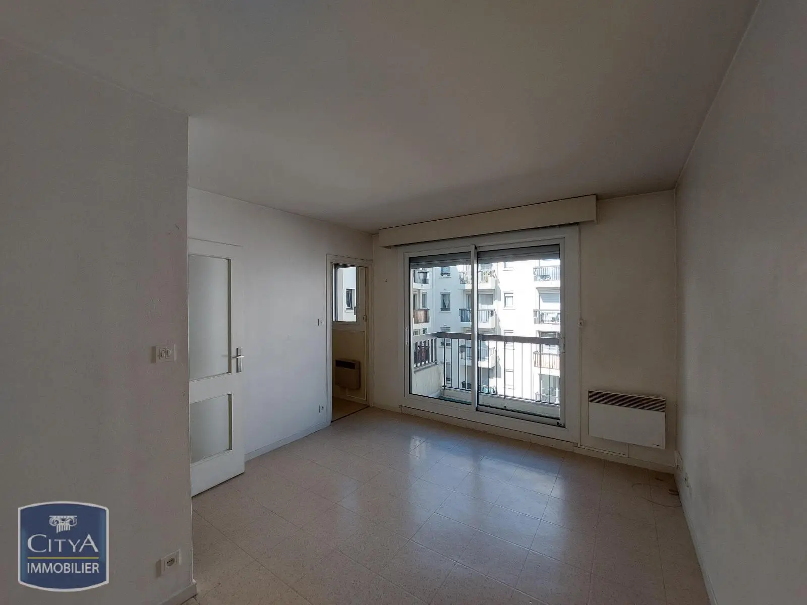 Photo 1 Appartement 1 pièce 26.59m²