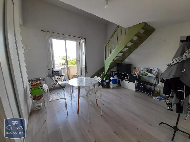 Photo 1 Appartement 1 pièce 32.05m²