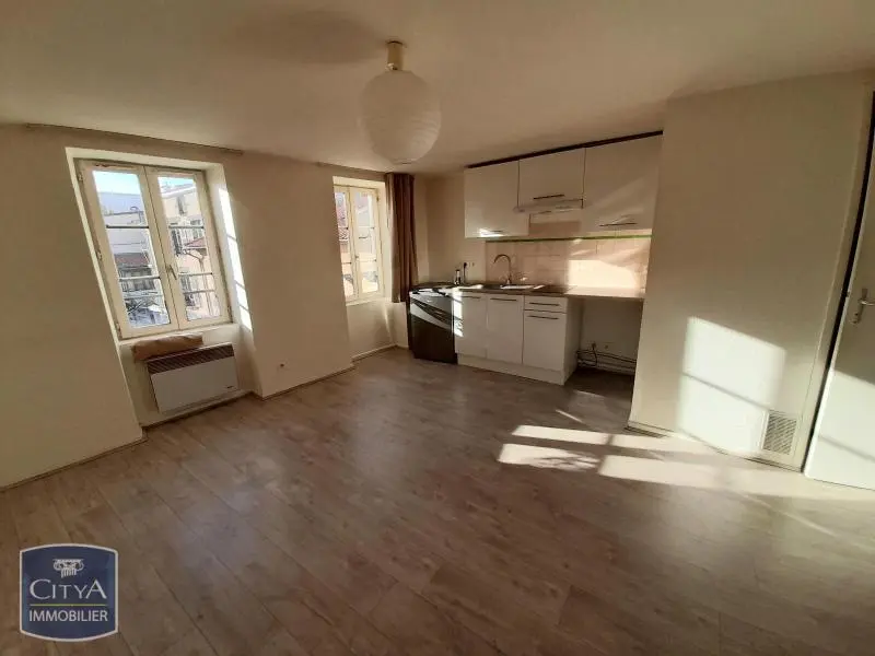 Photo 1 Appartement 1 pièce 21.93m²