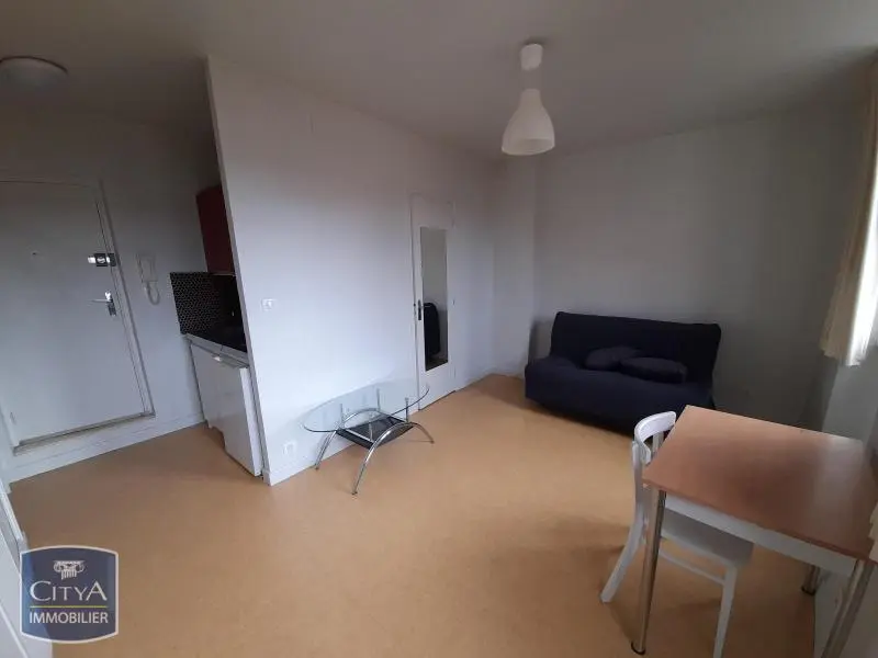 Photo 2 Appartement 1 pièce 19.23m²