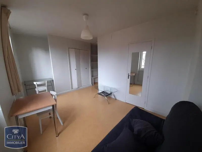 Photo 1 Appartement 1 pièce 19.23m²