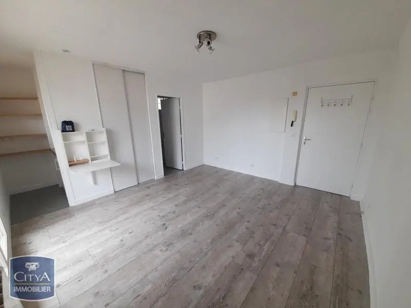 Photo 1 Appartement 1 pièce 22.6m²