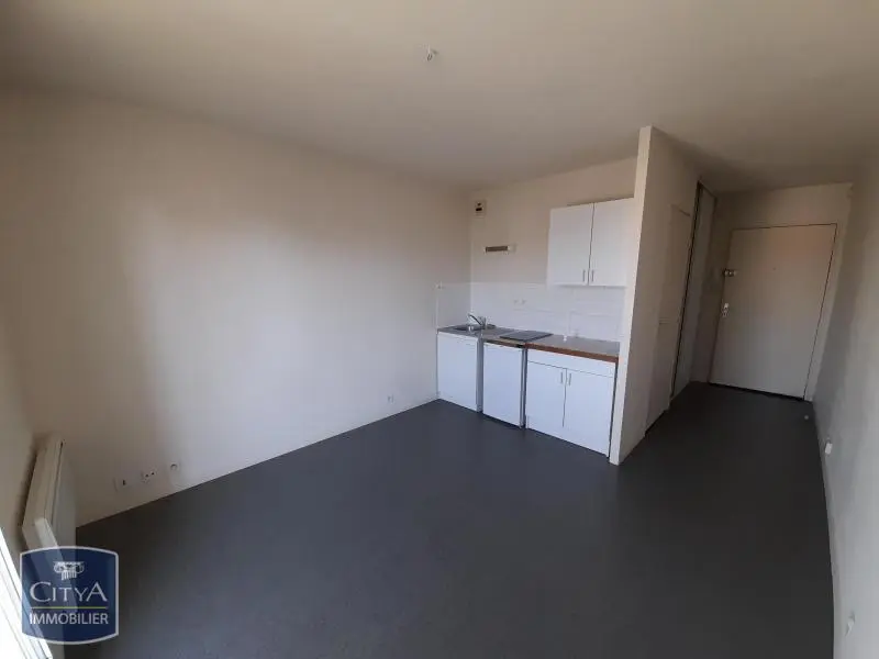 Photo 2 Appartement 1 pièce 19.84m²