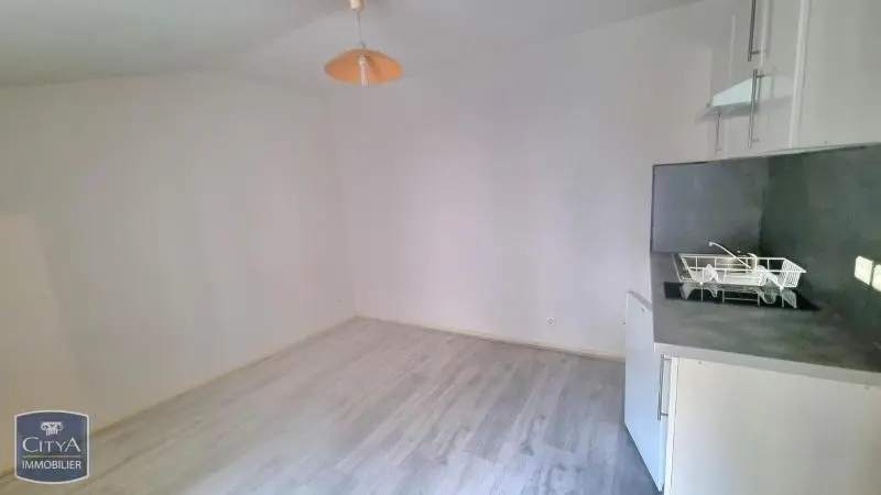 Photo 3 Appartement 1 pièce 18.02m²
