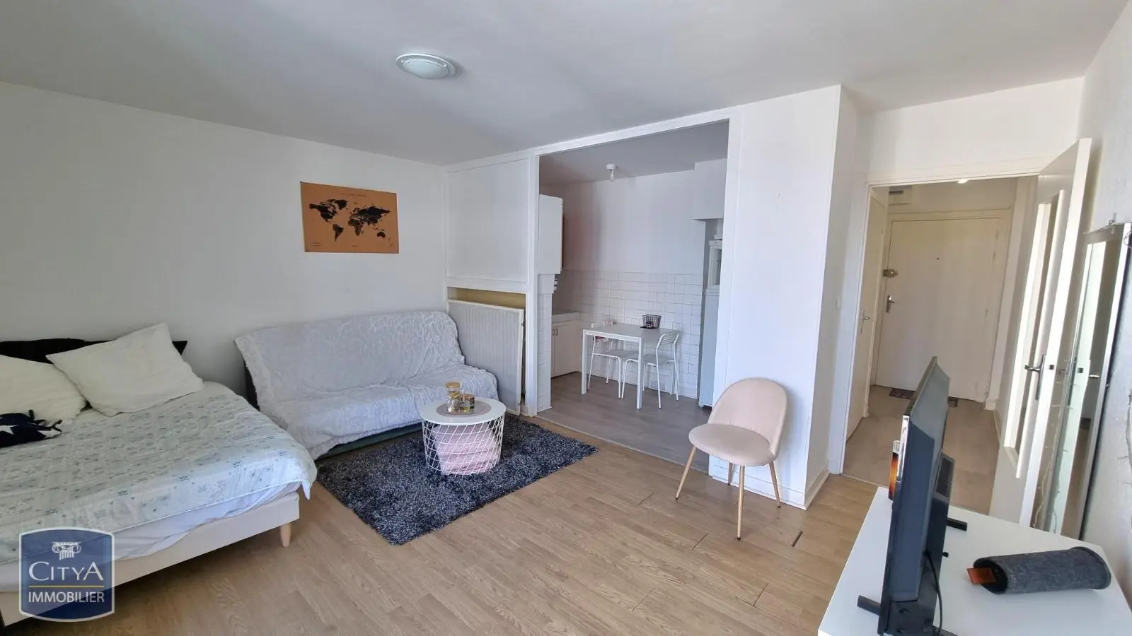 Photo 2 Appartement 1 pièce 32.09m²