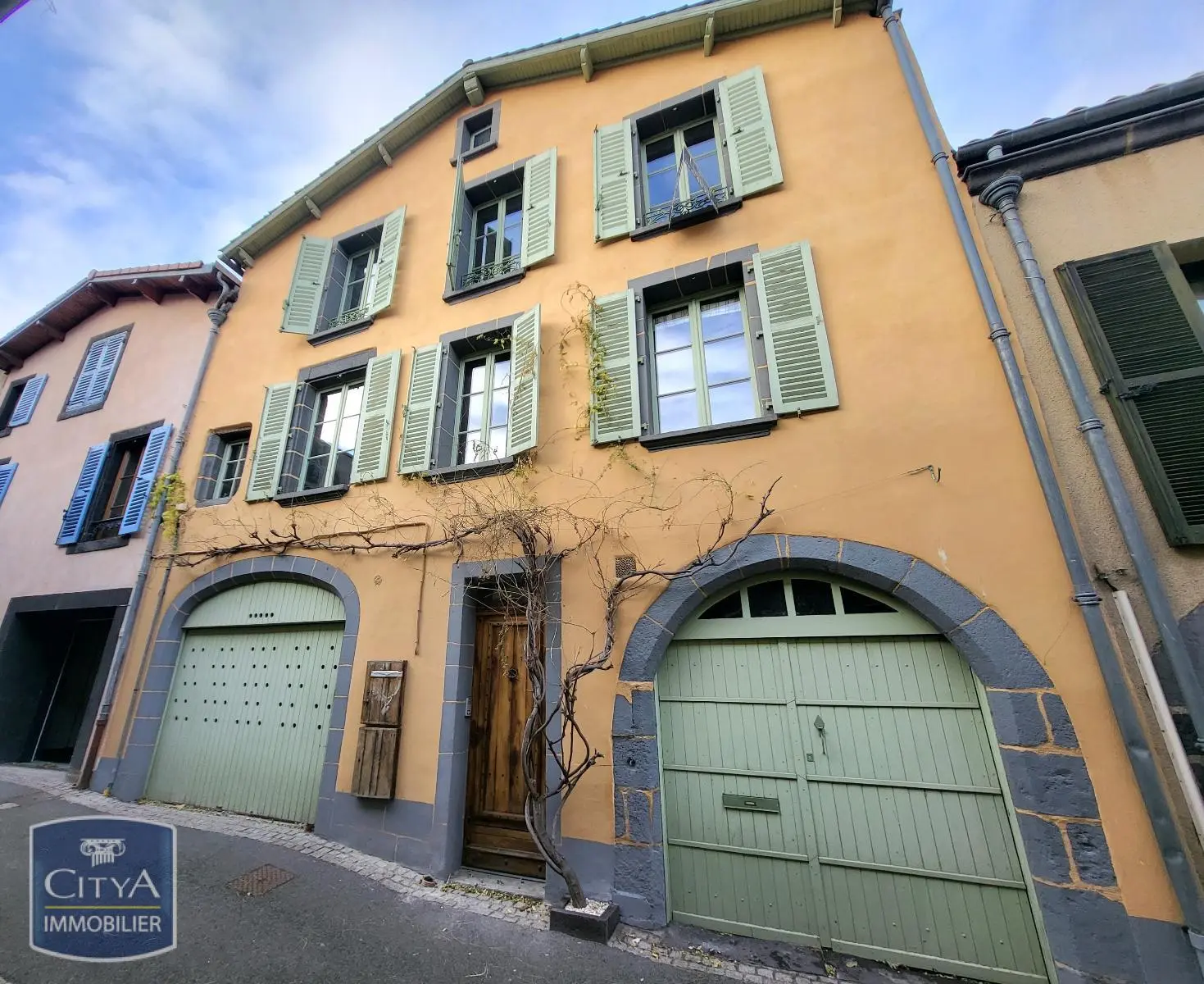 Photo 1 Maison 5 pièces 169m²