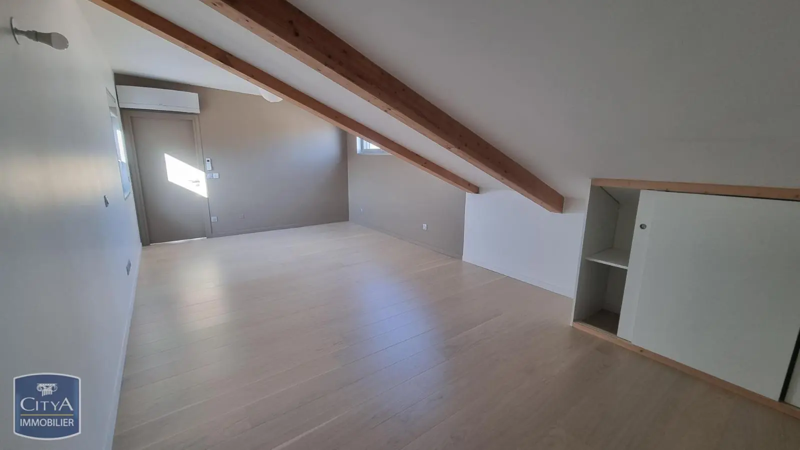 Photo 10 Appartement 4 pièces 103.97m²
