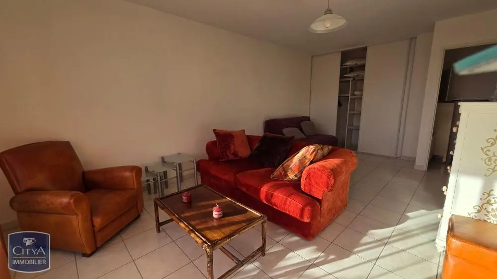 Photo 2 Appartement 1 pièce 37.39m²
