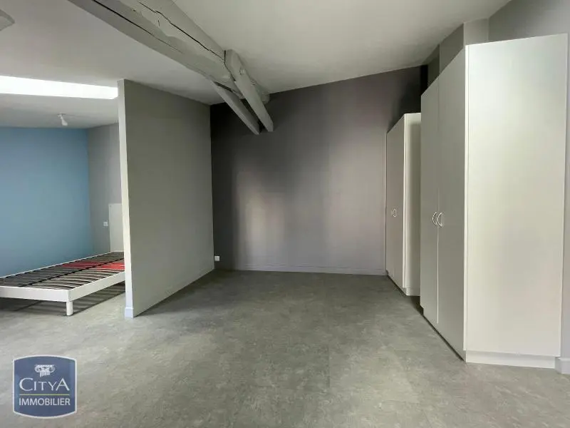 Photo 1 Appartement 1 pièce 43m²