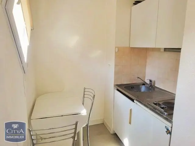 Photo 2 Appartement 1 pièce 21.67m²