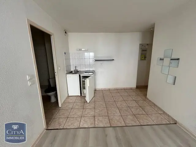 Photo 3 Appartement 1 pièce 27.11m²