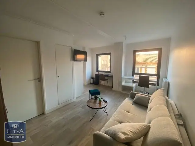 Photo 2 Appartement 1 pièce 24.2m²