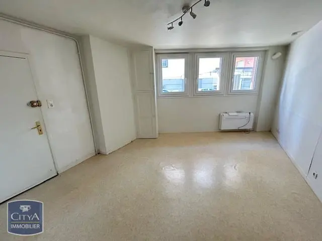 Photo 2 Appartement 1 pièce 20.15m²