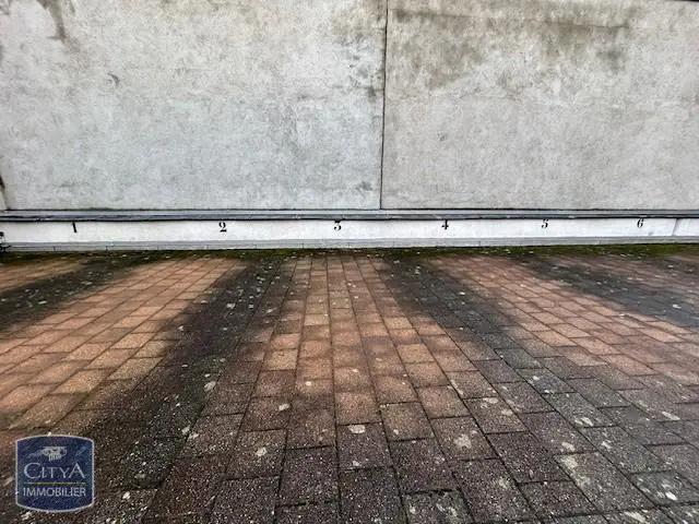 Photo 1 Parking