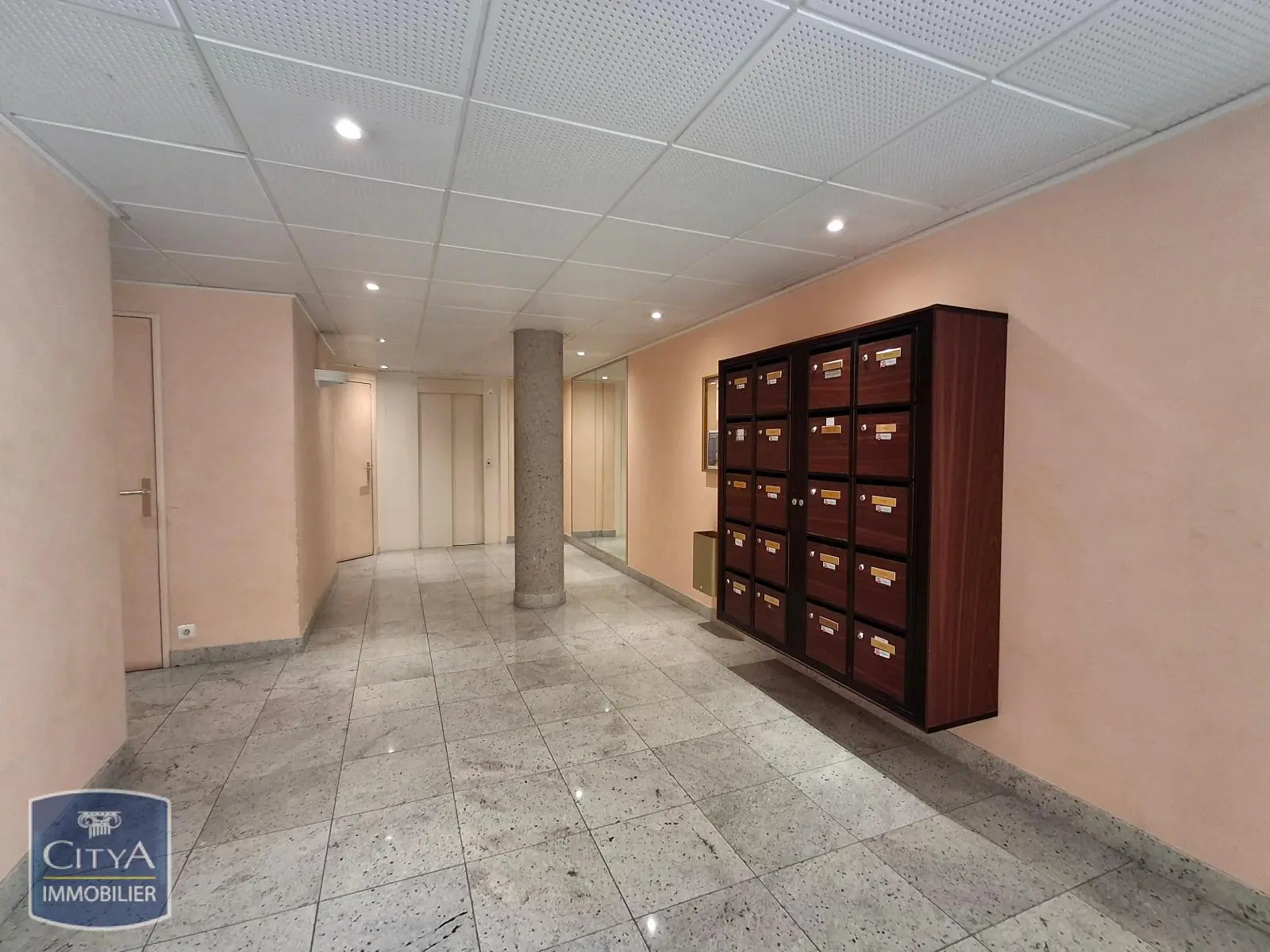 Photo 13 Appartement 4 pièces 92.96m²