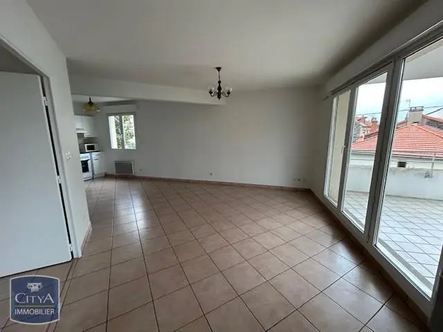 Photo 2 Appartement 3 pièces 65m²