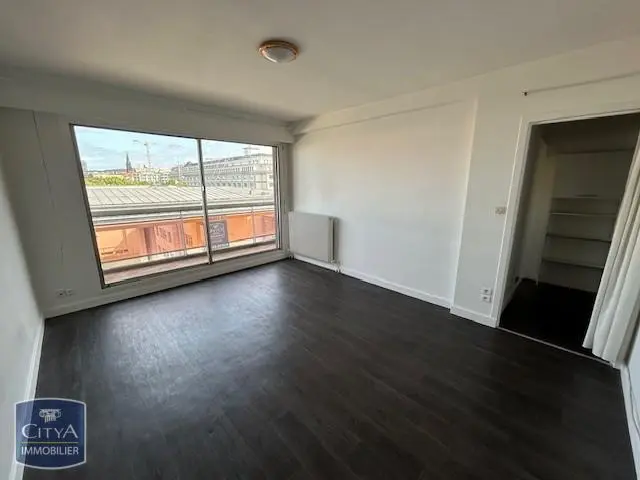 Photo 1 Appartement 1 pièce 34.4m²