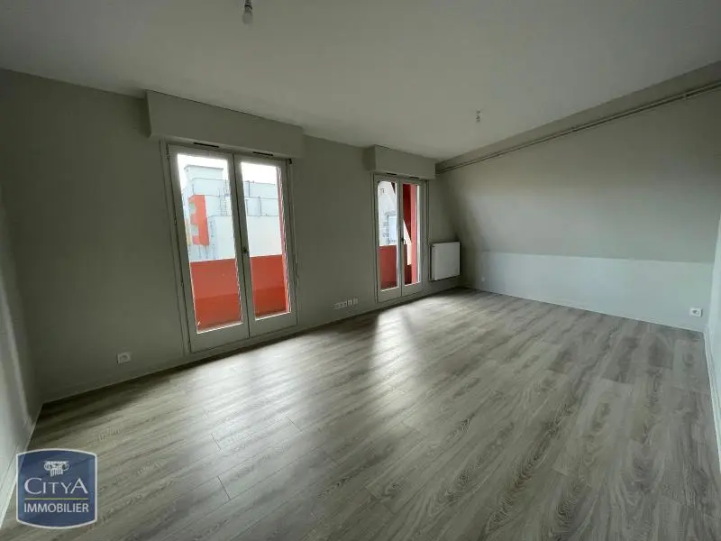 Photo 1 Appartement 2 pièces 56m²