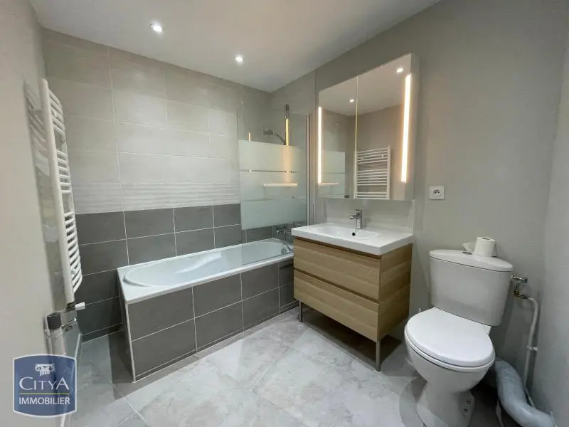 Photo 3 Appartement 2 pièces 56m²