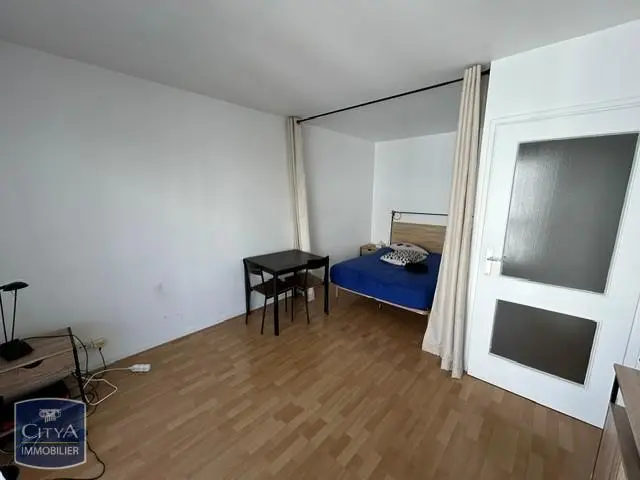 Photo 1 Appartement 1 pièce 27m²