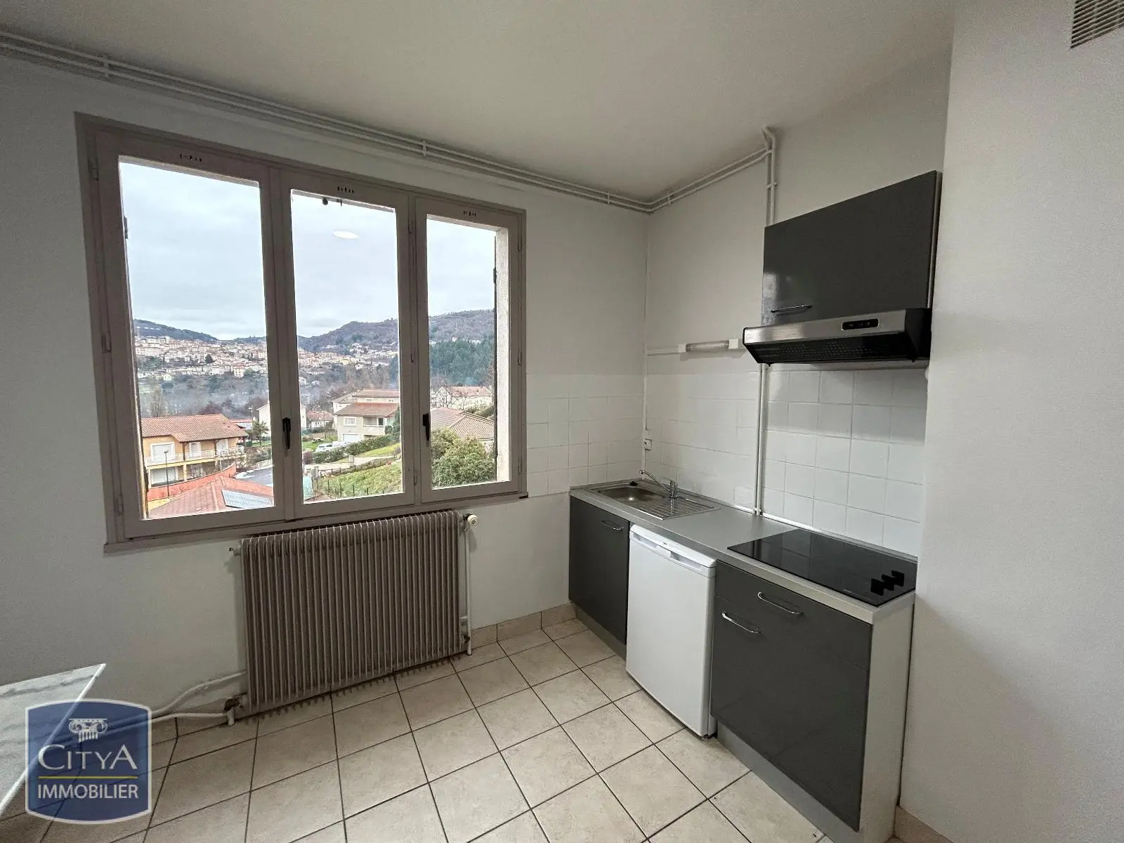 Photo 1 Appartement 1 pièce 33m²