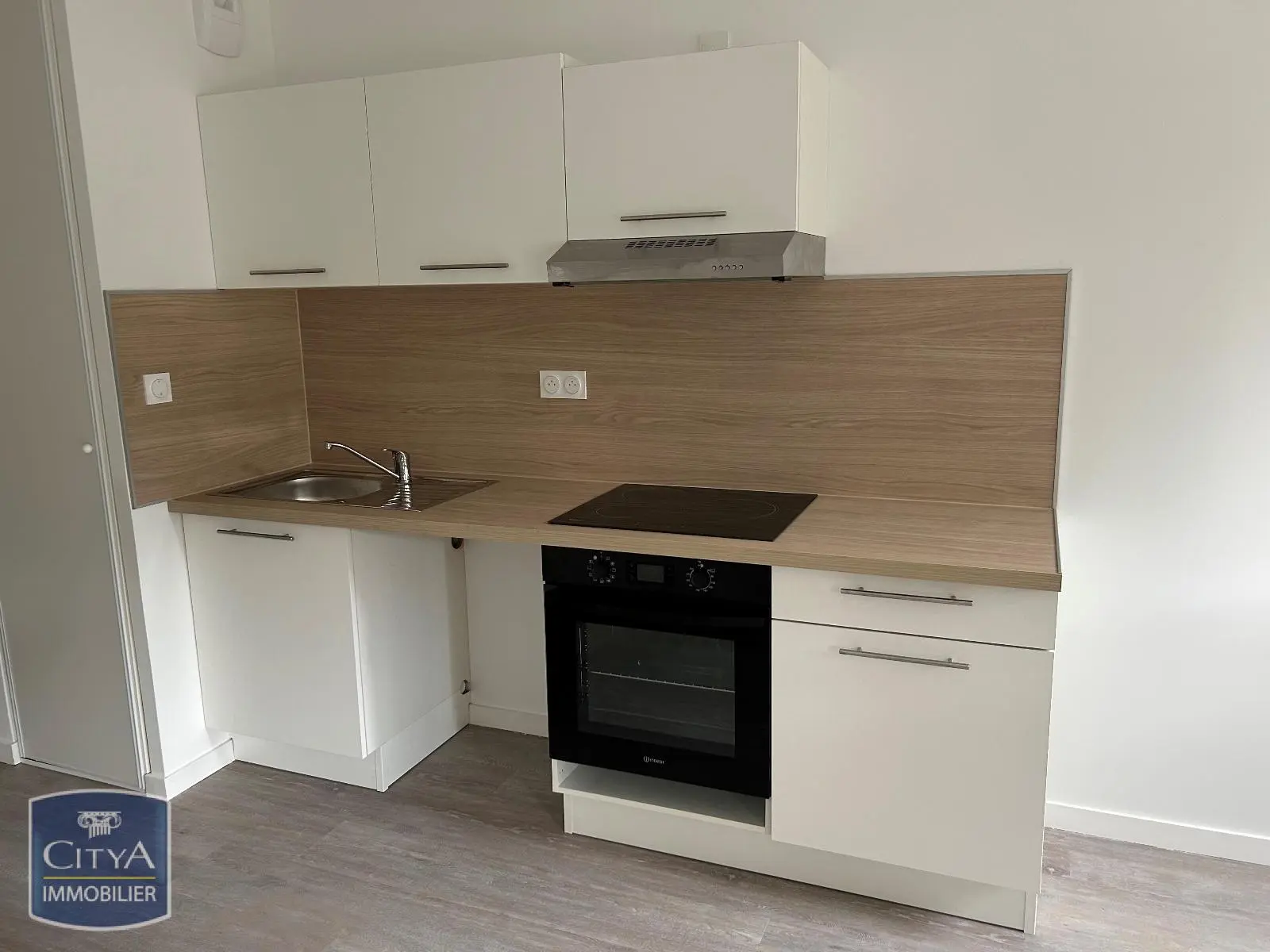 Photo 2 Appartement 1 pièce 30.49m²