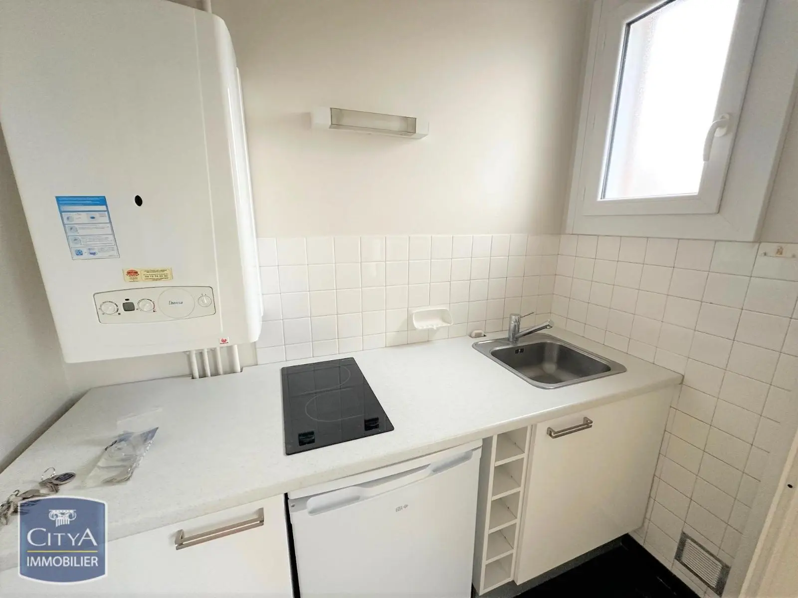 Photo 2 Appartement 1 pièce 27.14m²