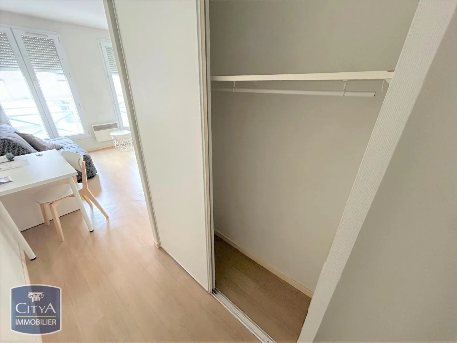 Photo 3 Appartement 1 pièce 19.77m²