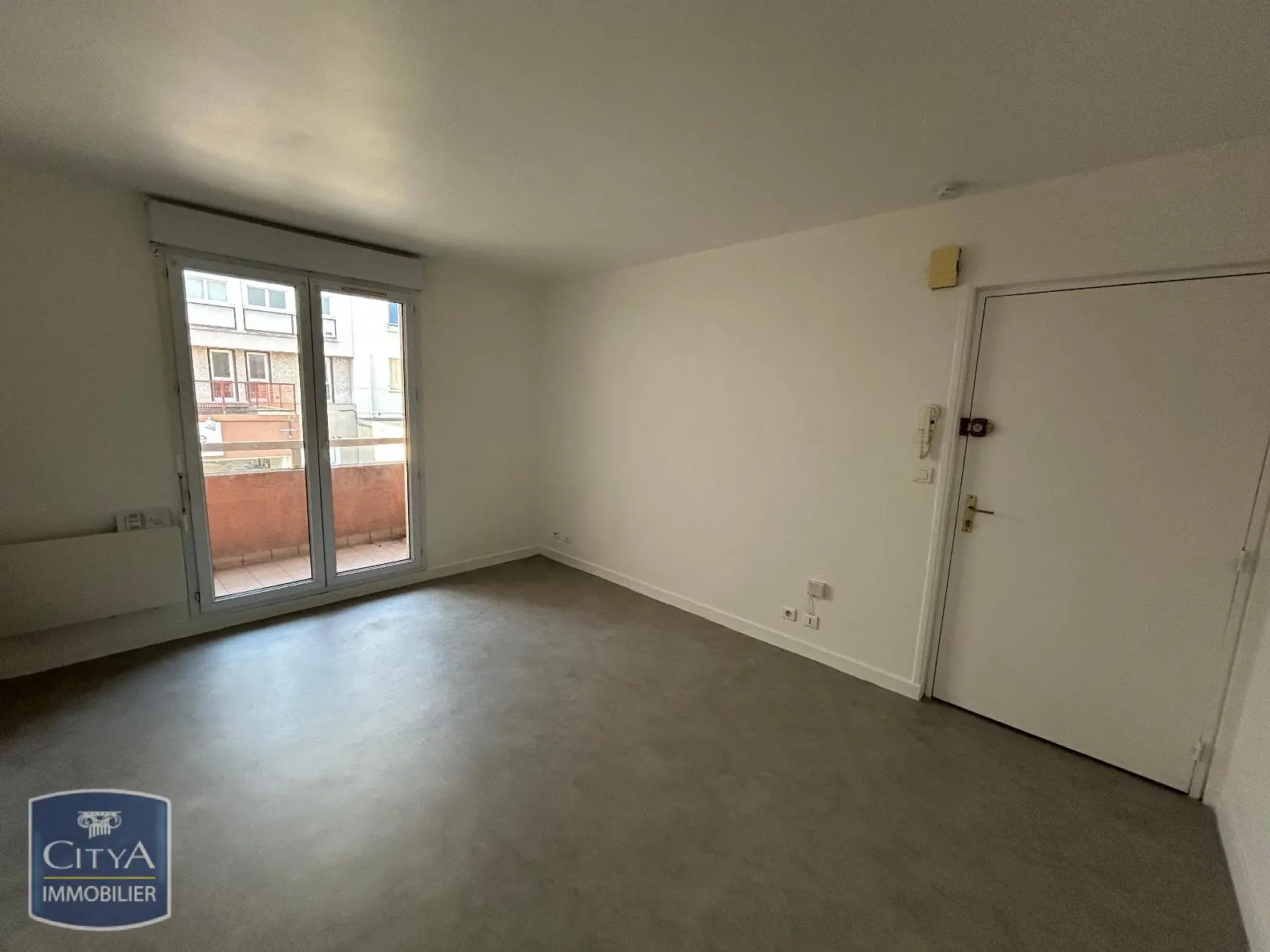 Photo 1 Appartement 1 pièce 20.08m²