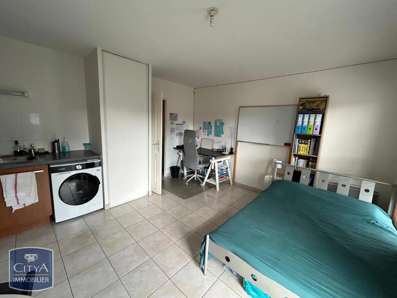 Photo 1 Appartement 1 pièce 24.82m²