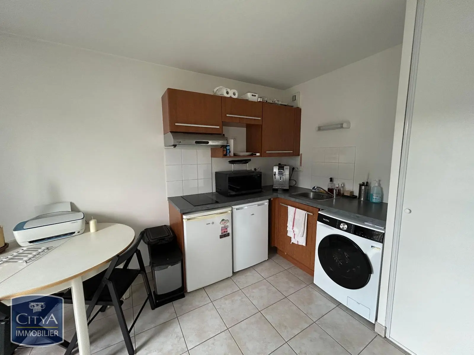 Photo 2 Appartement 1 pièce 24.82m²