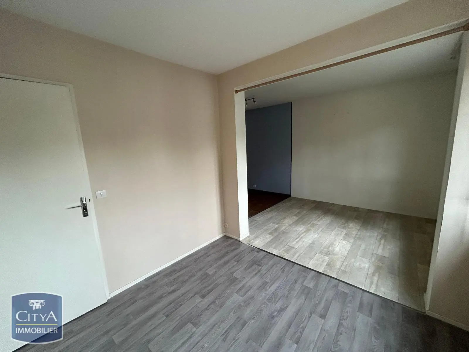 Photo 2 Appartement 1 pièce 33.41m²