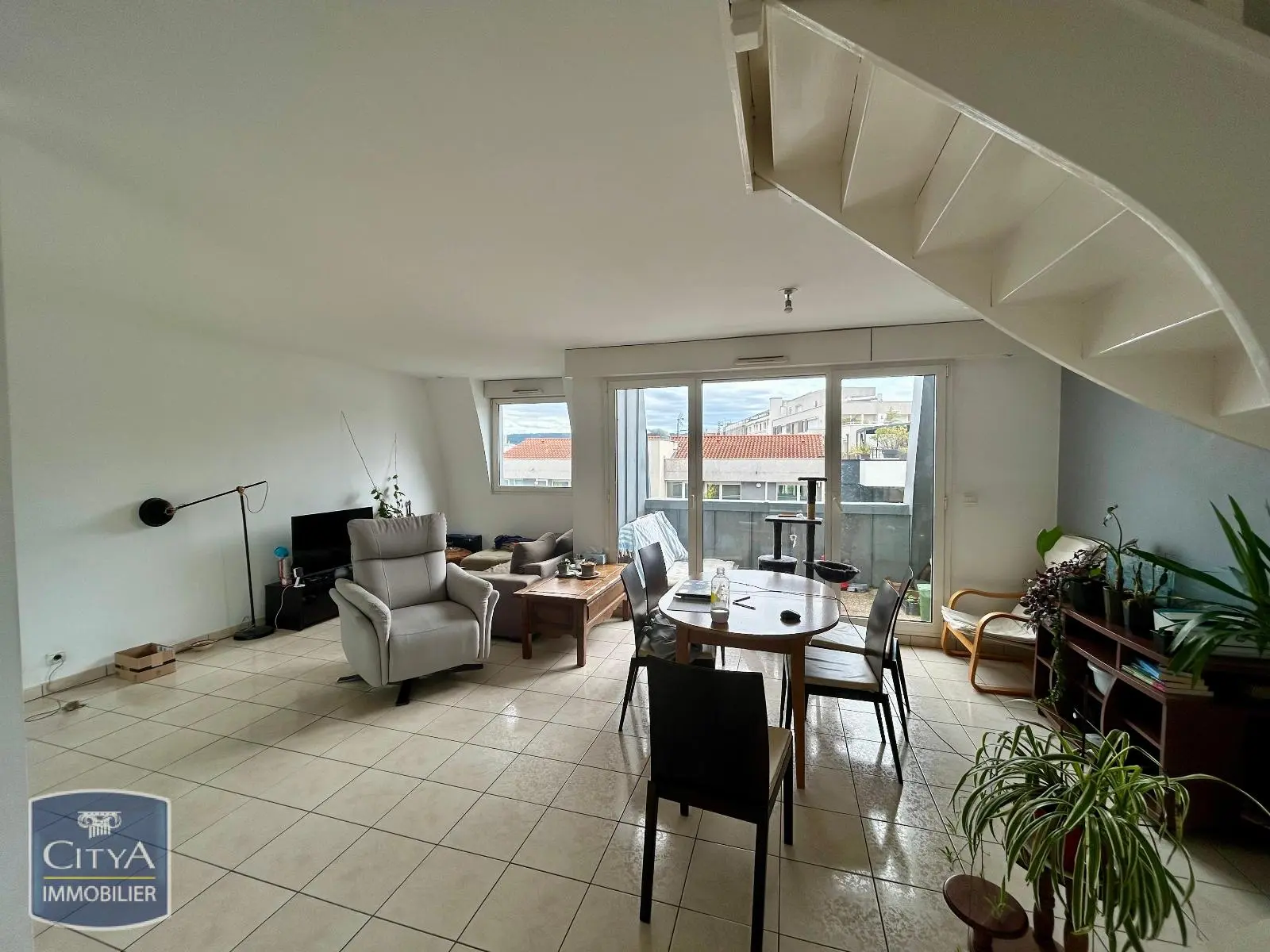 Photo 2 Appartement 4 pièces 100.11m²