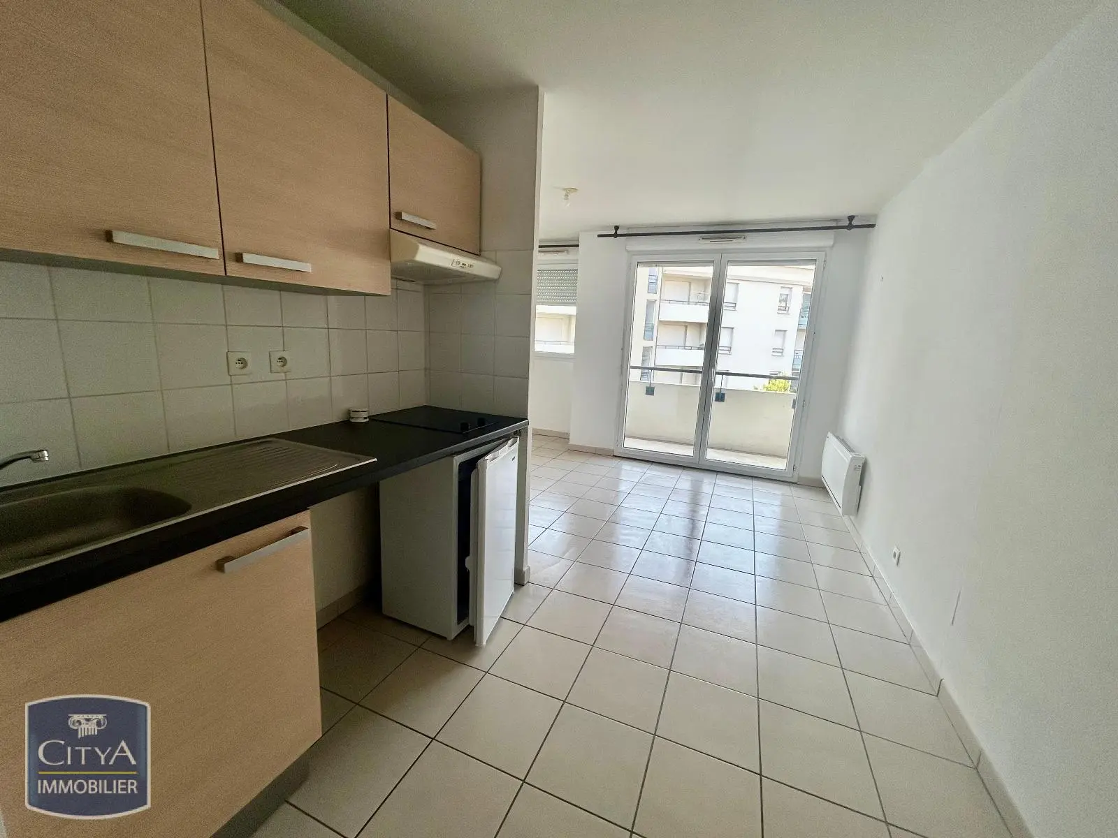 Photo 2 Appartement 1 pièce 25.85m²