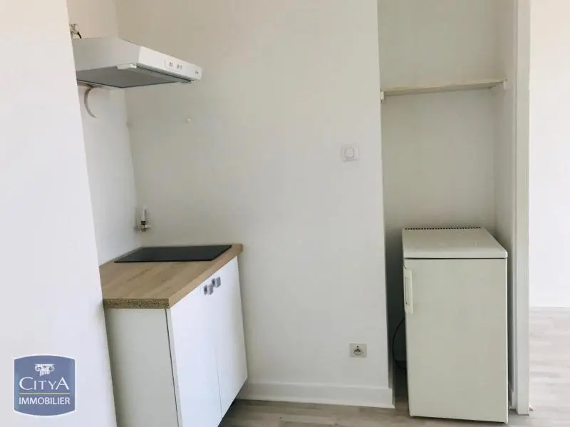 Photo 2 Appartement 1 pièce 33m²