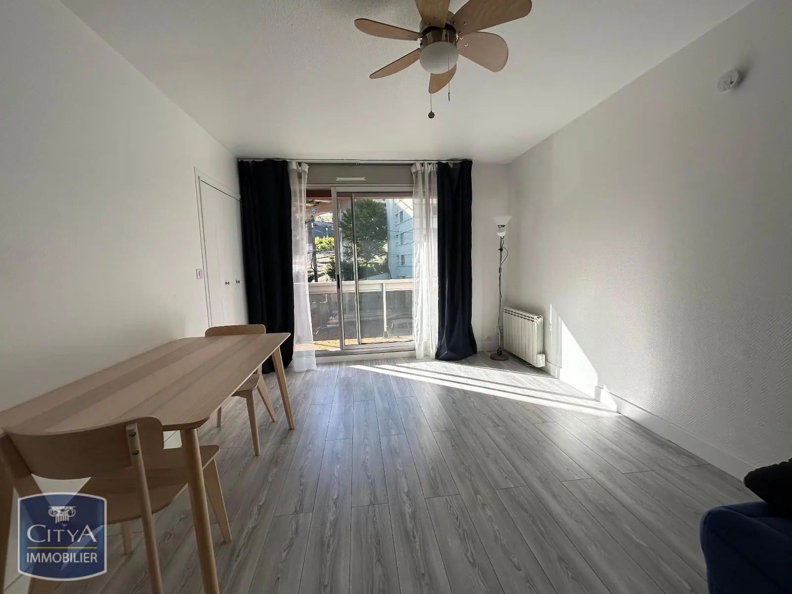 Photo 2 Appartement 1 pièce 24.07m²