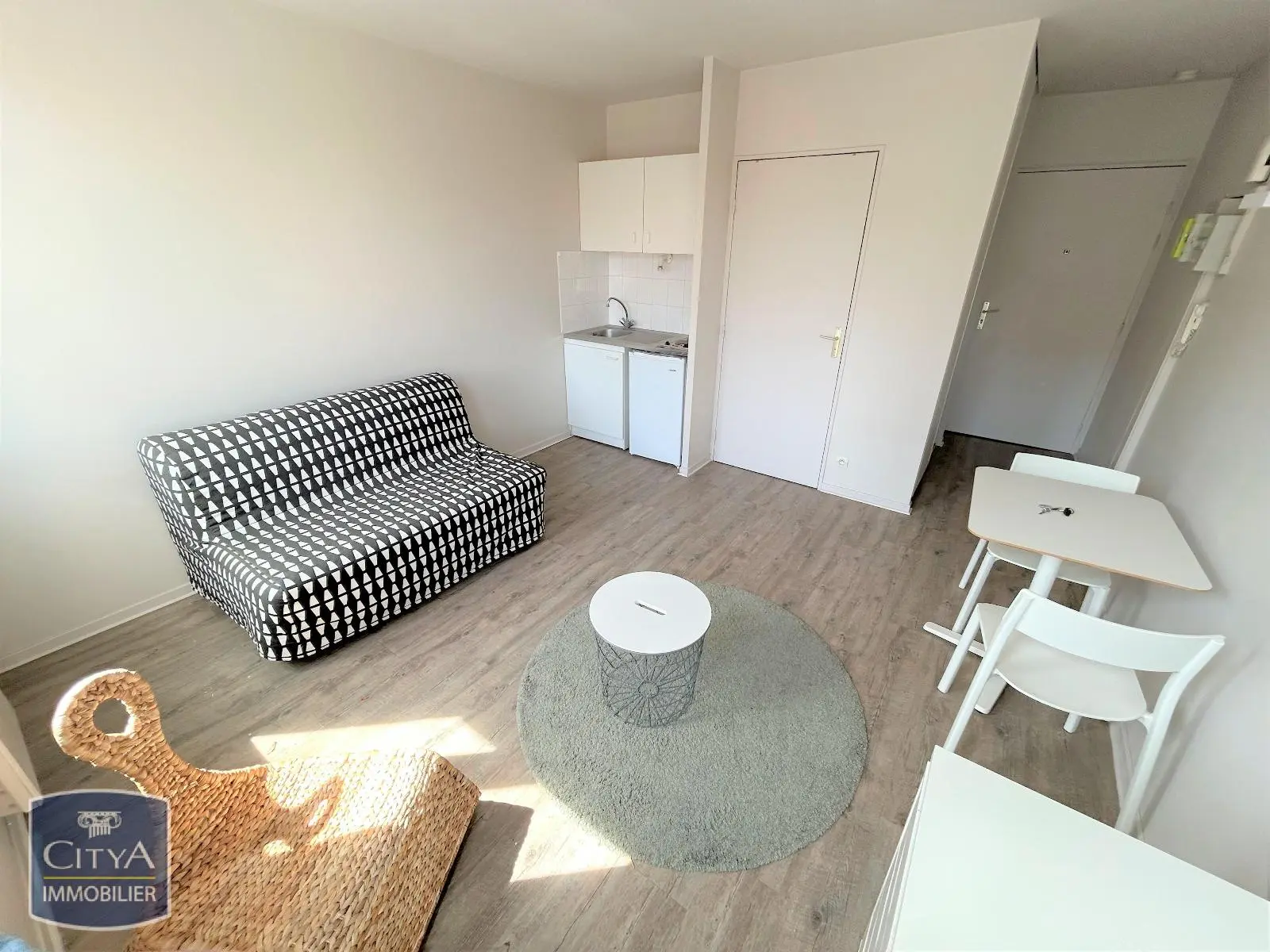 Photo 1 Appartement 1 pièce 19.51m²