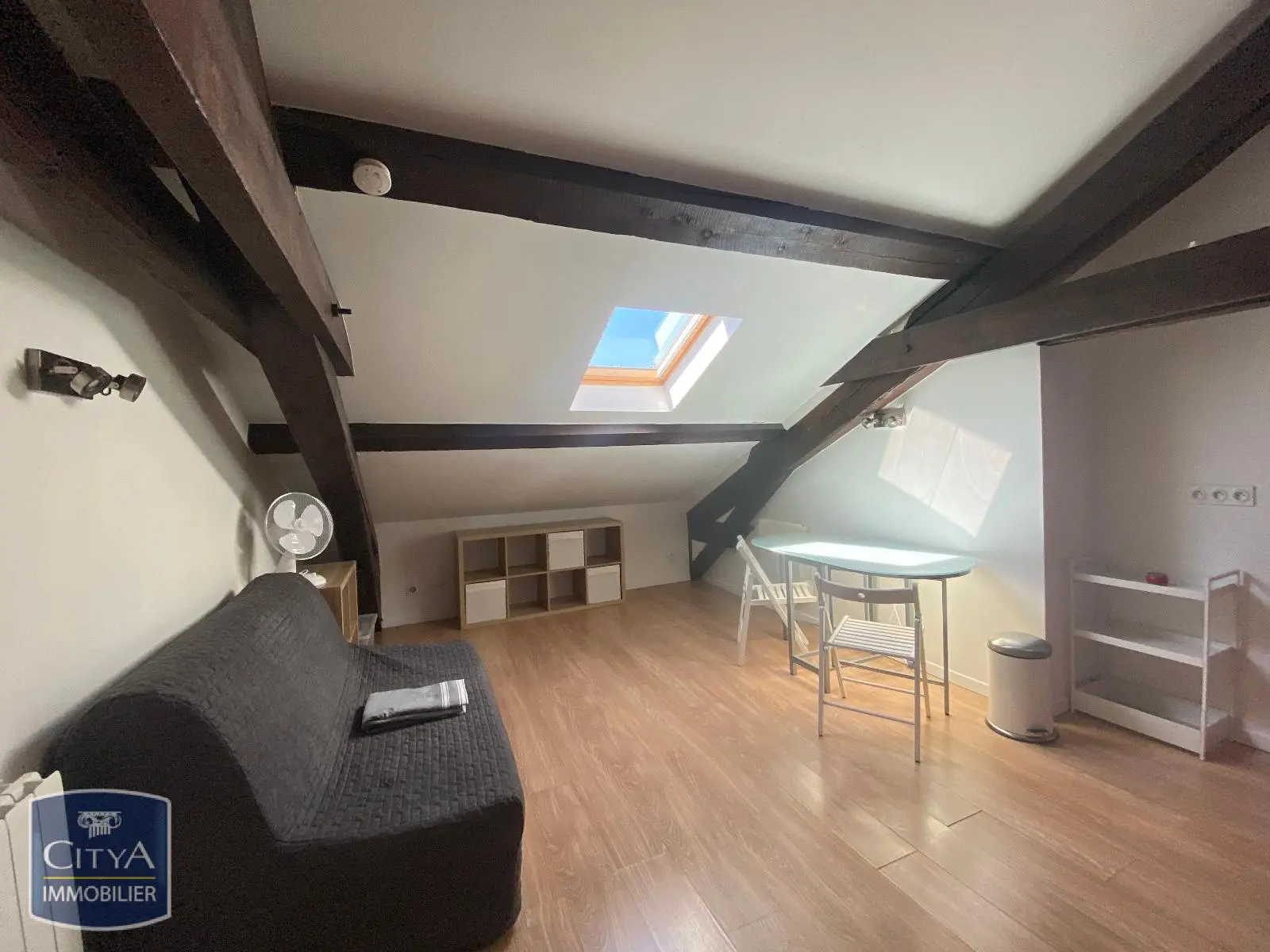 Photo 1 Appartement 1 pièce 18.06m²