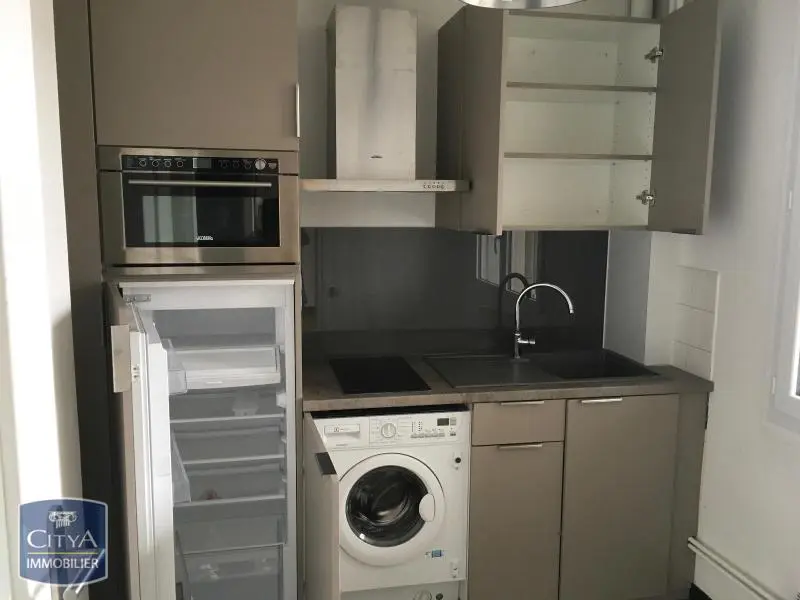 Photo 1 Appartement 1 pièce 24.39m²