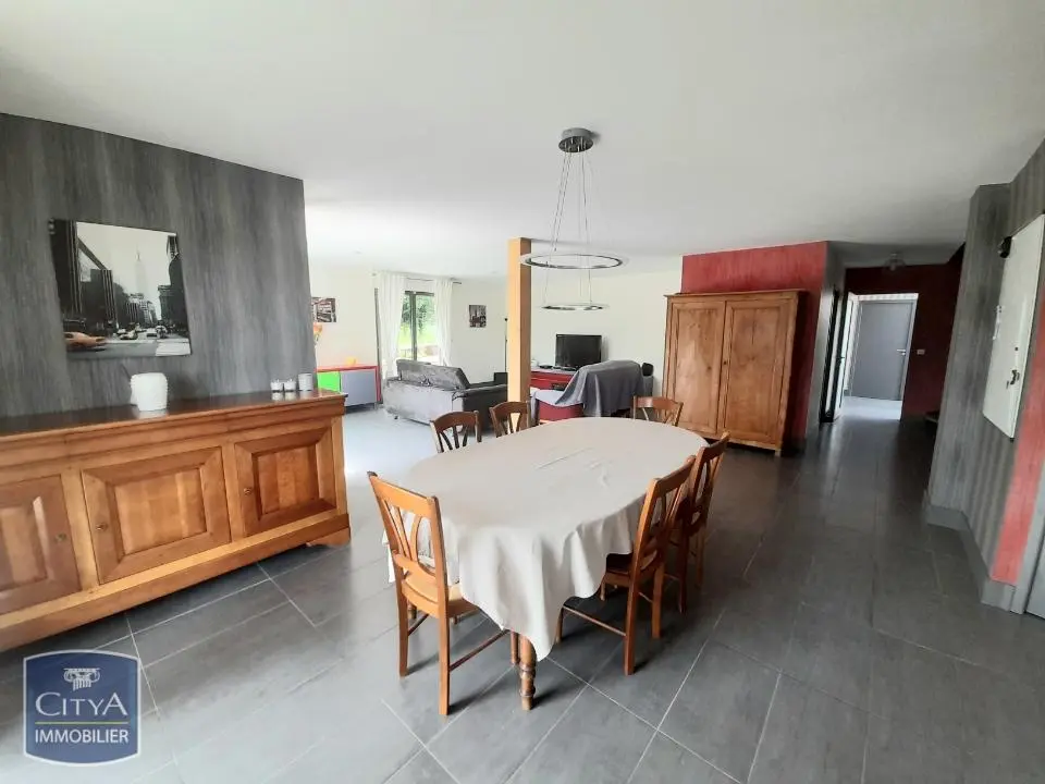 Photo 3 Maison 6 pièces 199.35m²